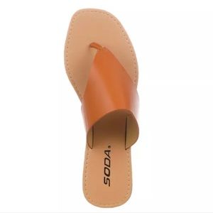 Soda Women's Faux Leather Vermont Thong Sandals NWB